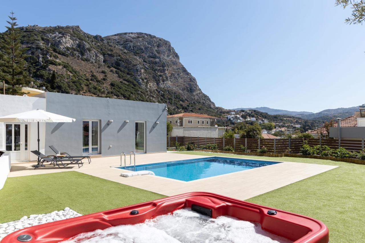 Villa Neonis Spílion Eksteriør billede