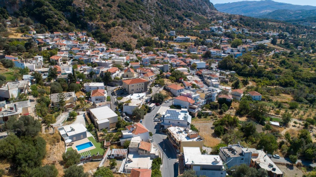 Villa Neonis Spílion Eksteriør billede