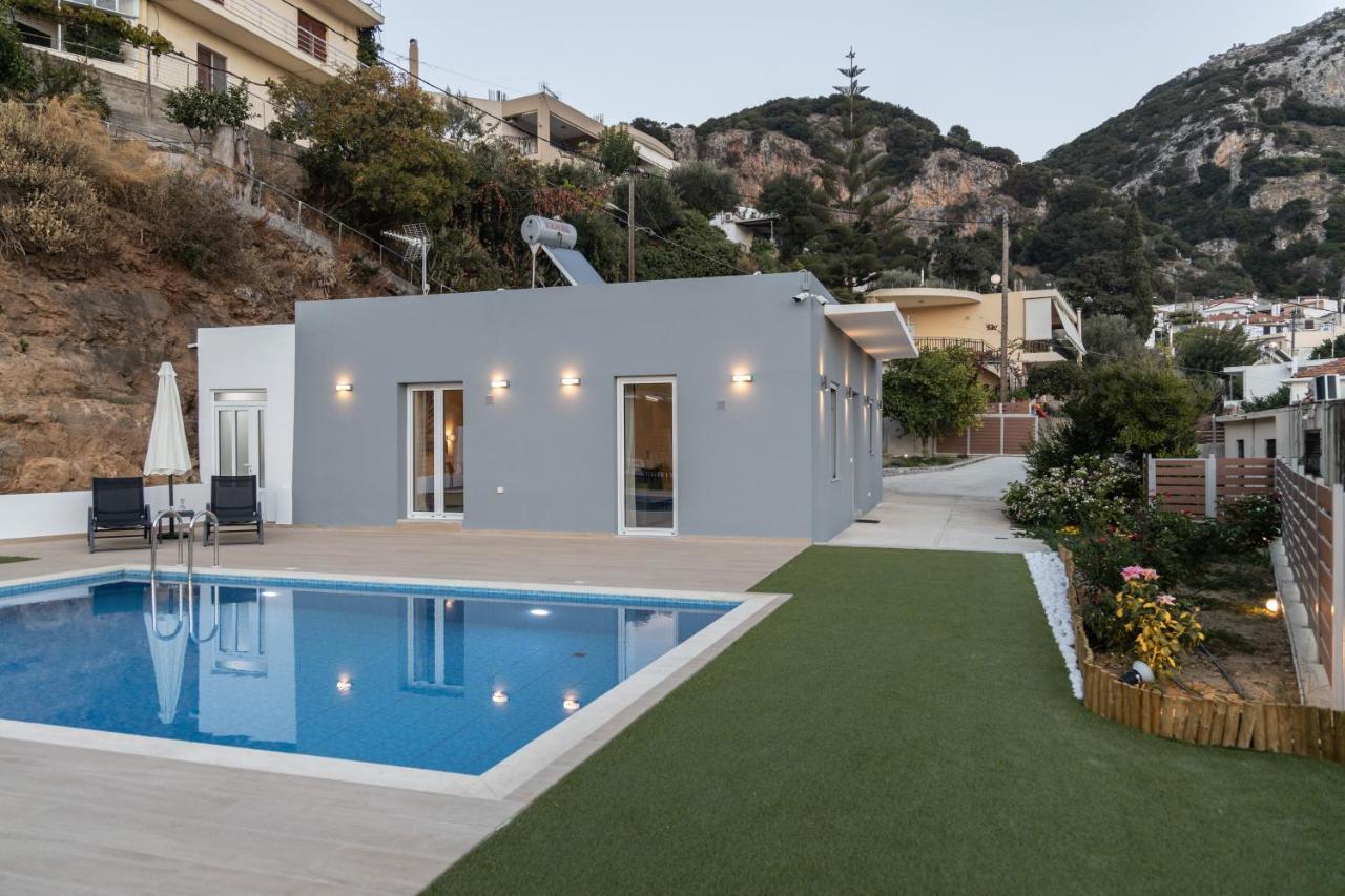 Villa Neonis Spílion Eksteriør billede